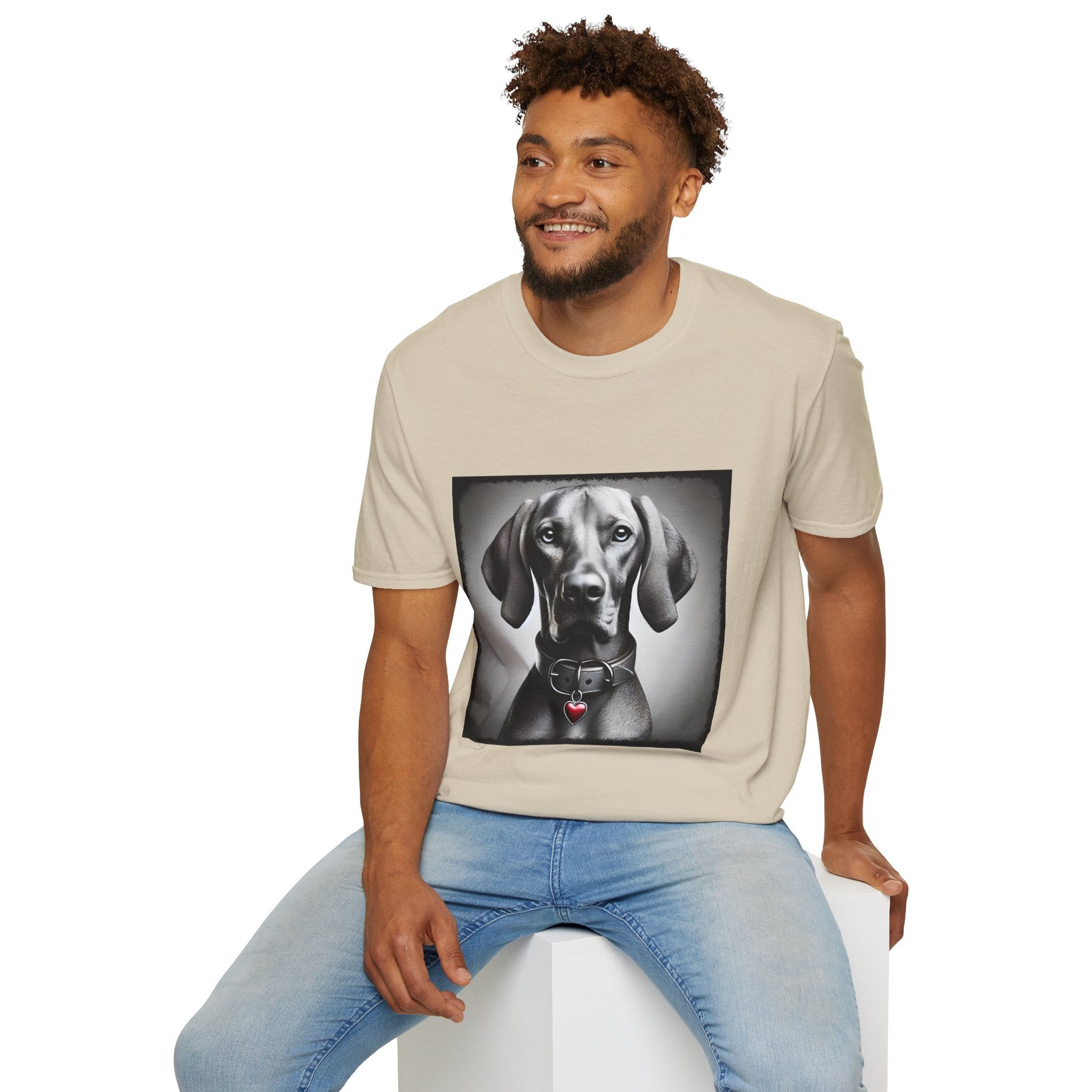 Vizsla Heart Charm | Unisex Dog T-Shirt