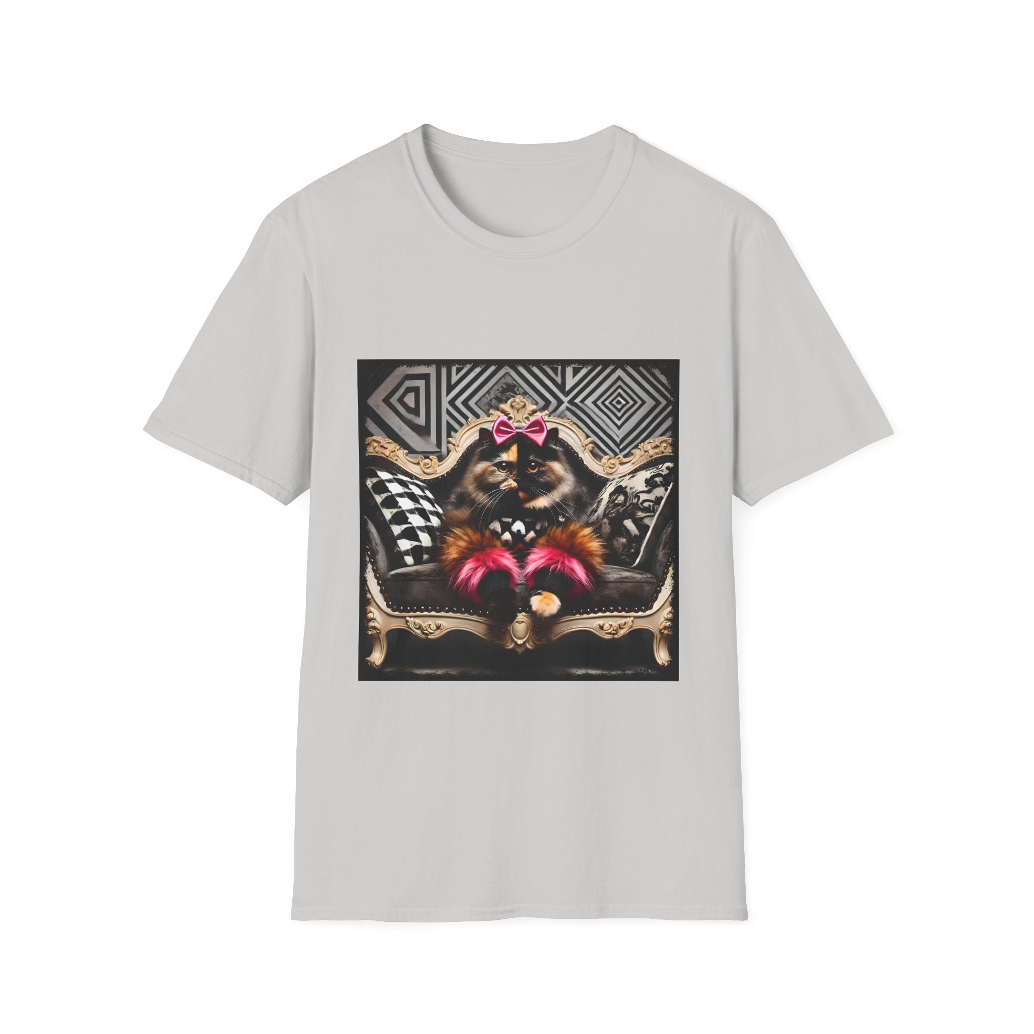 Tortoiseshell Cat Trendsetter | Unisex Cat T-Shirt